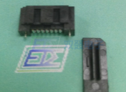 SATA 7P 公座全包贴板型 左90°